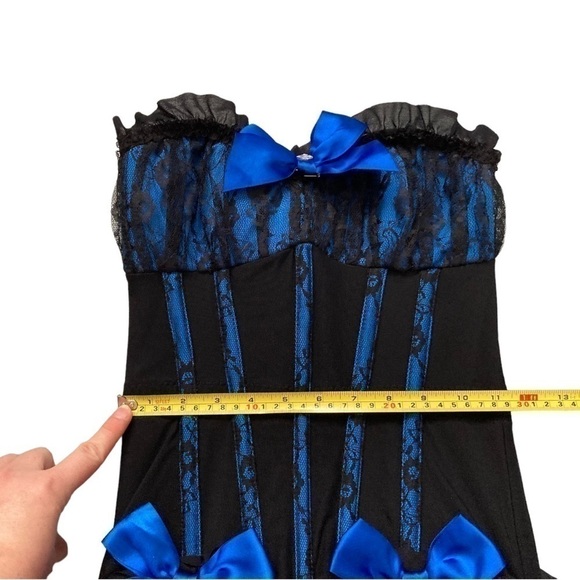 𝅺COQUETTE blue and black lace bustier corset top with ruffles and bows - Picture 8 of 14